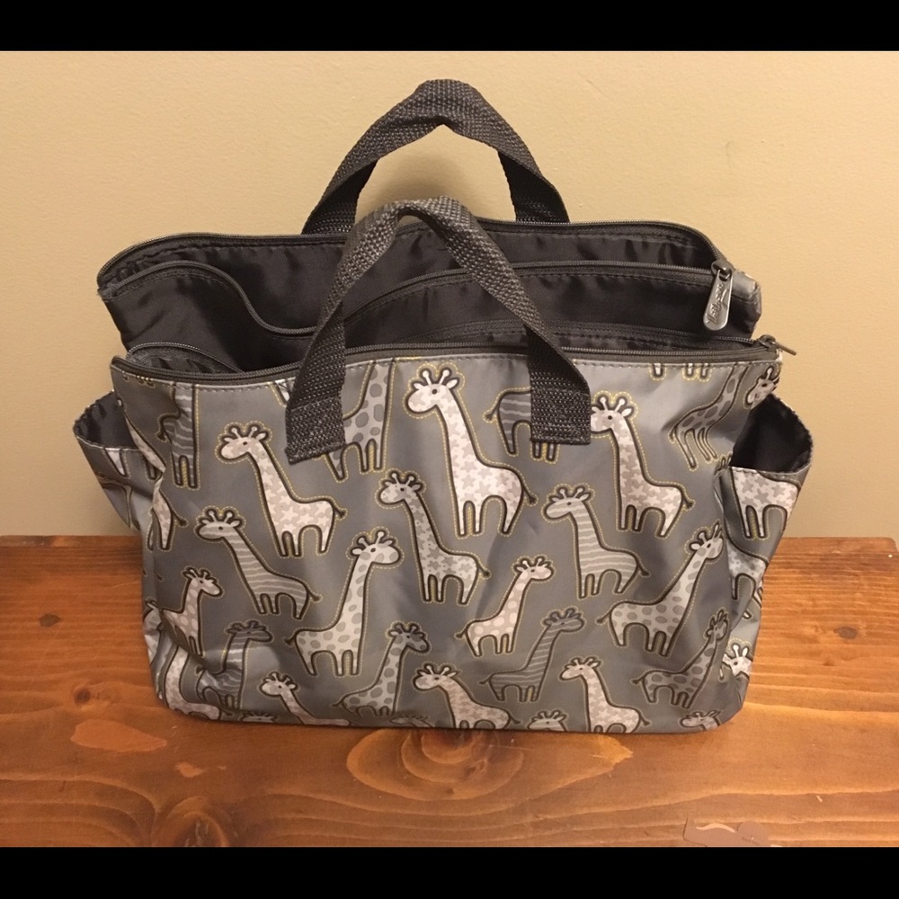 Thirty one Swap-it-pocket in Go Go Giraffe Print